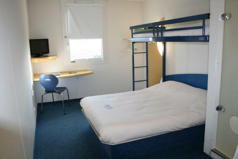 Ibis Budget Кутанс Экстерьер фото